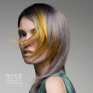 Cheveux colorés